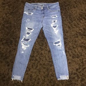 AMERICAN EAGLE JEANS